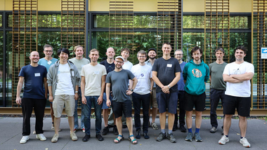 Gruppenfoto der Teilnehmer des Hackathons.
