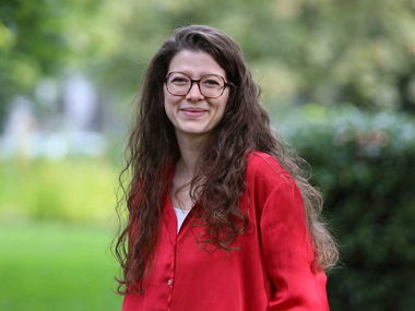 Photo of Julie Warin